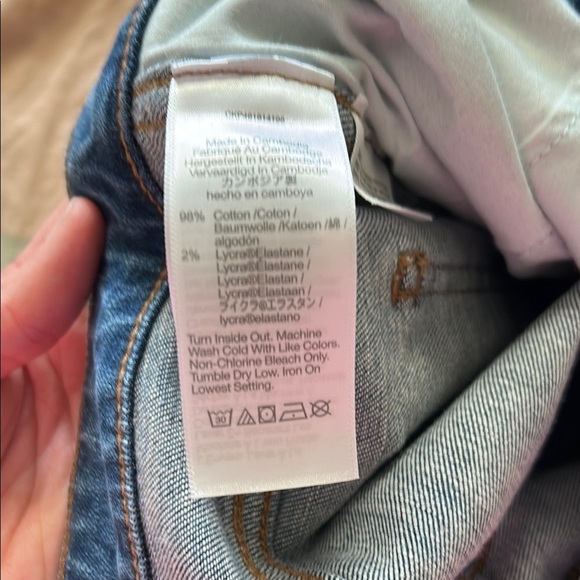 Classic Blue Women's Jeans - Picture 6 of 6